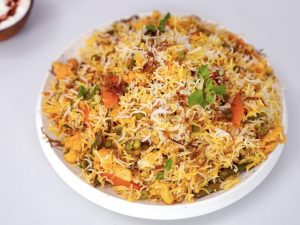 Veg Biriyani (Brinjal Gravy & Sweet)